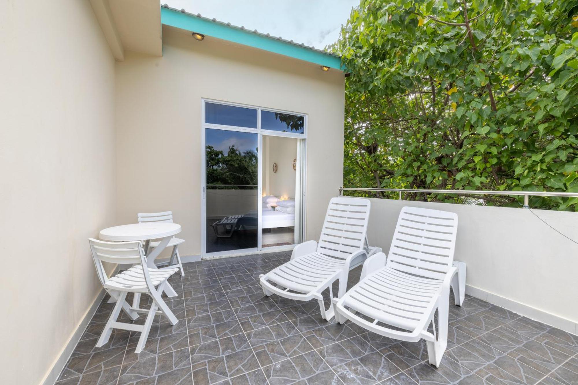 Three Hearts Guesthouse And Villas Isla Isla Fulhadhoo Exterior foto