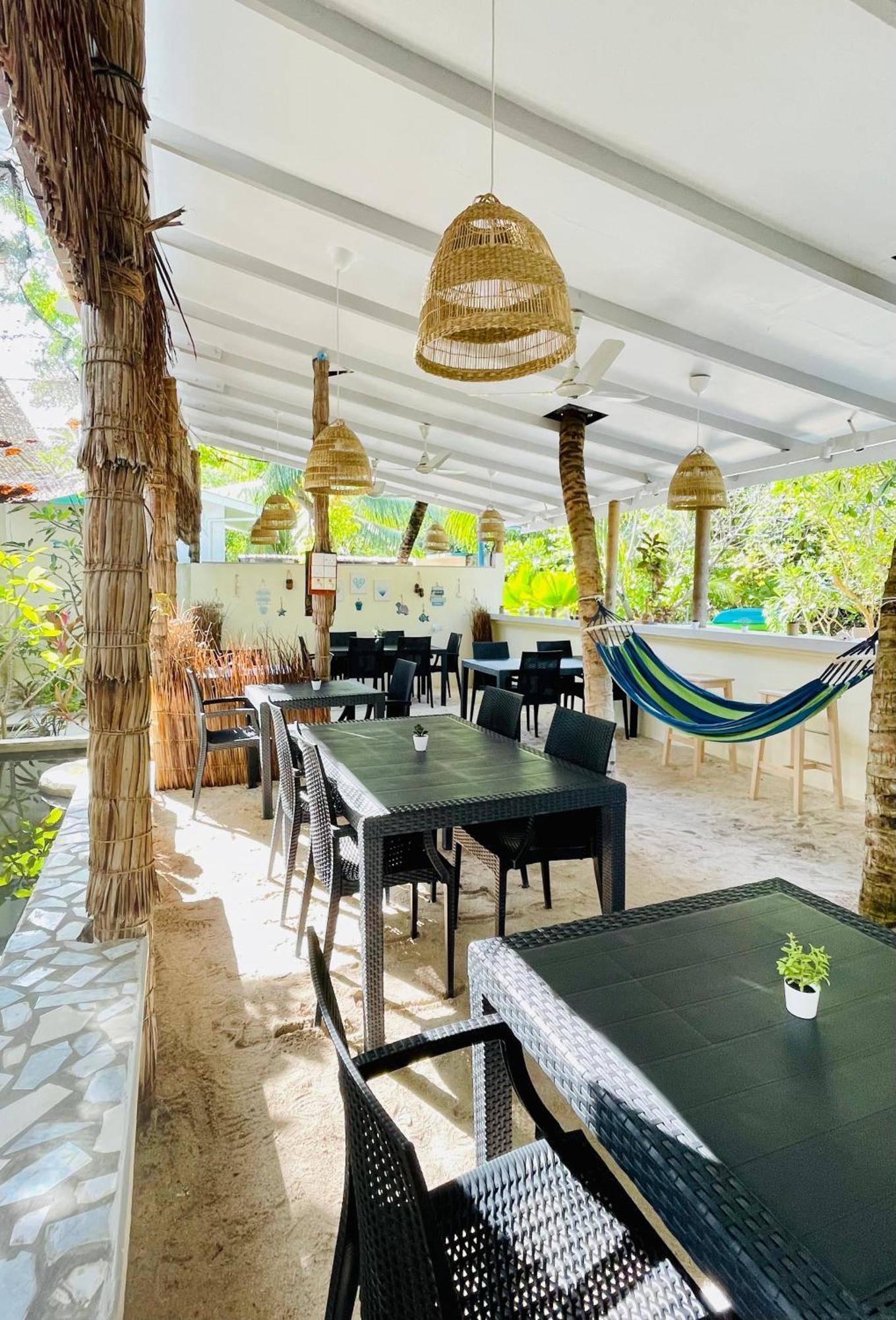 Three Hearts Guesthouse And Villas Isla Isla Fulhadhoo Exterior foto