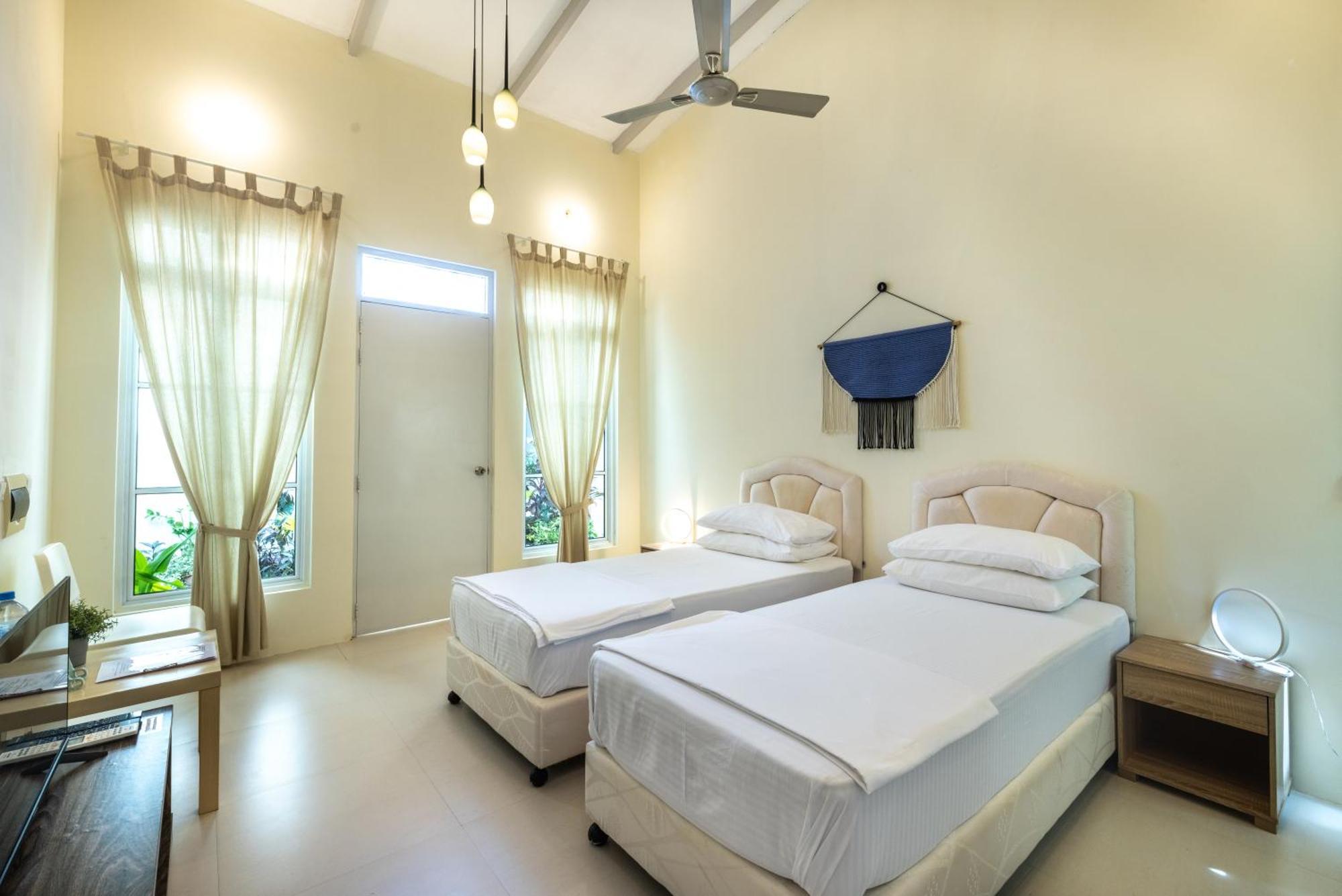 Three Hearts Guesthouse And Villas Isla Isla Fulhadhoo Habitación foto